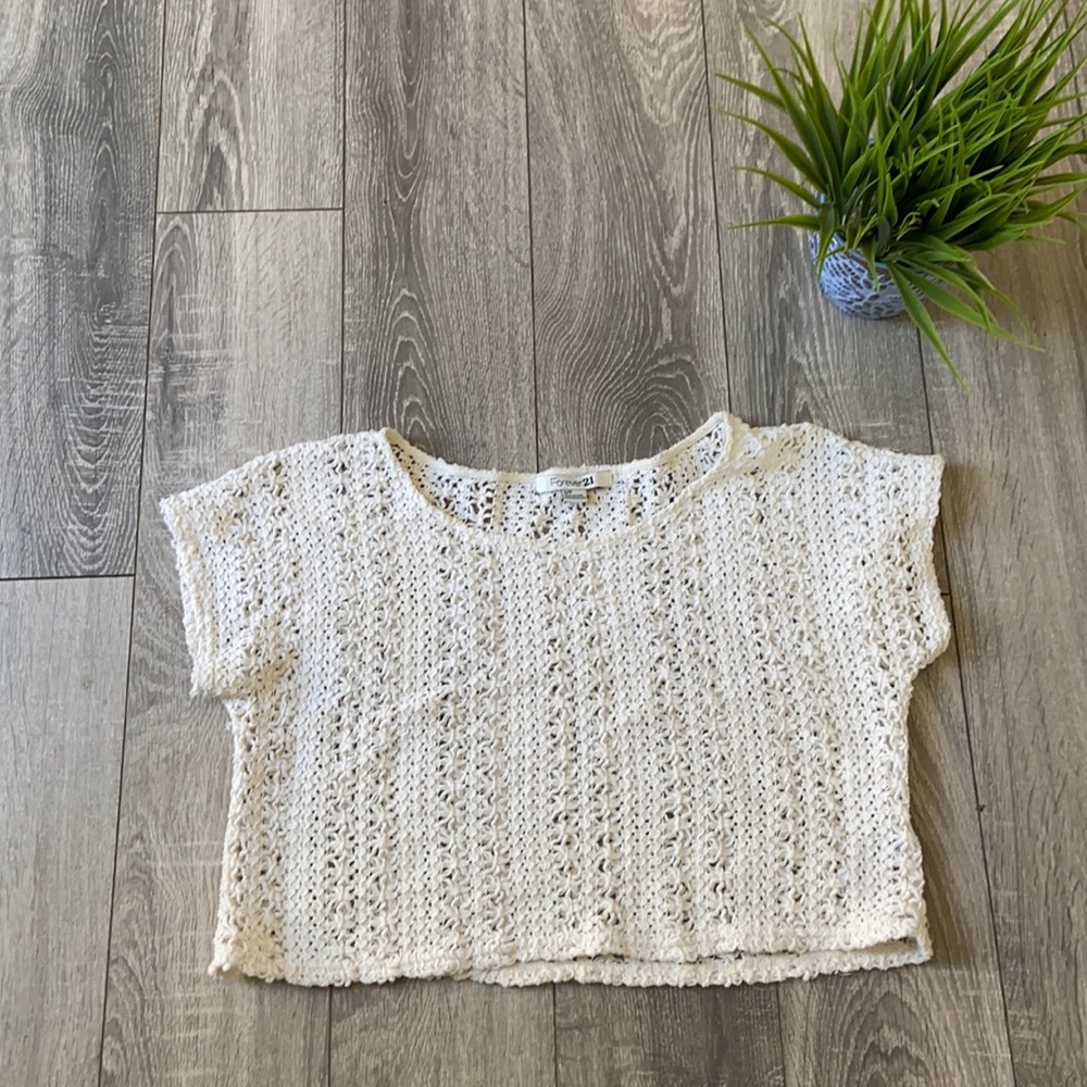 Forever21 Macrame/Crochet style Crop top